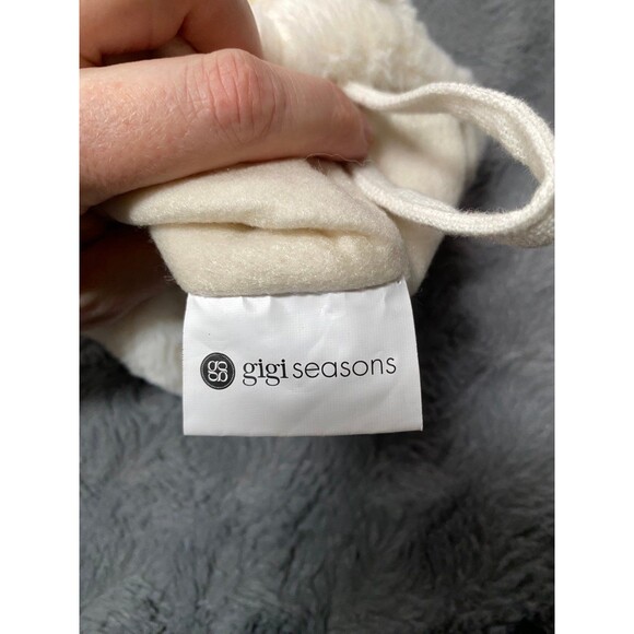 Gigi Seasons Christmas Stocking 18" White Fur Linen Silver Sequin Snowflake NWOT - Picture 8 of 12